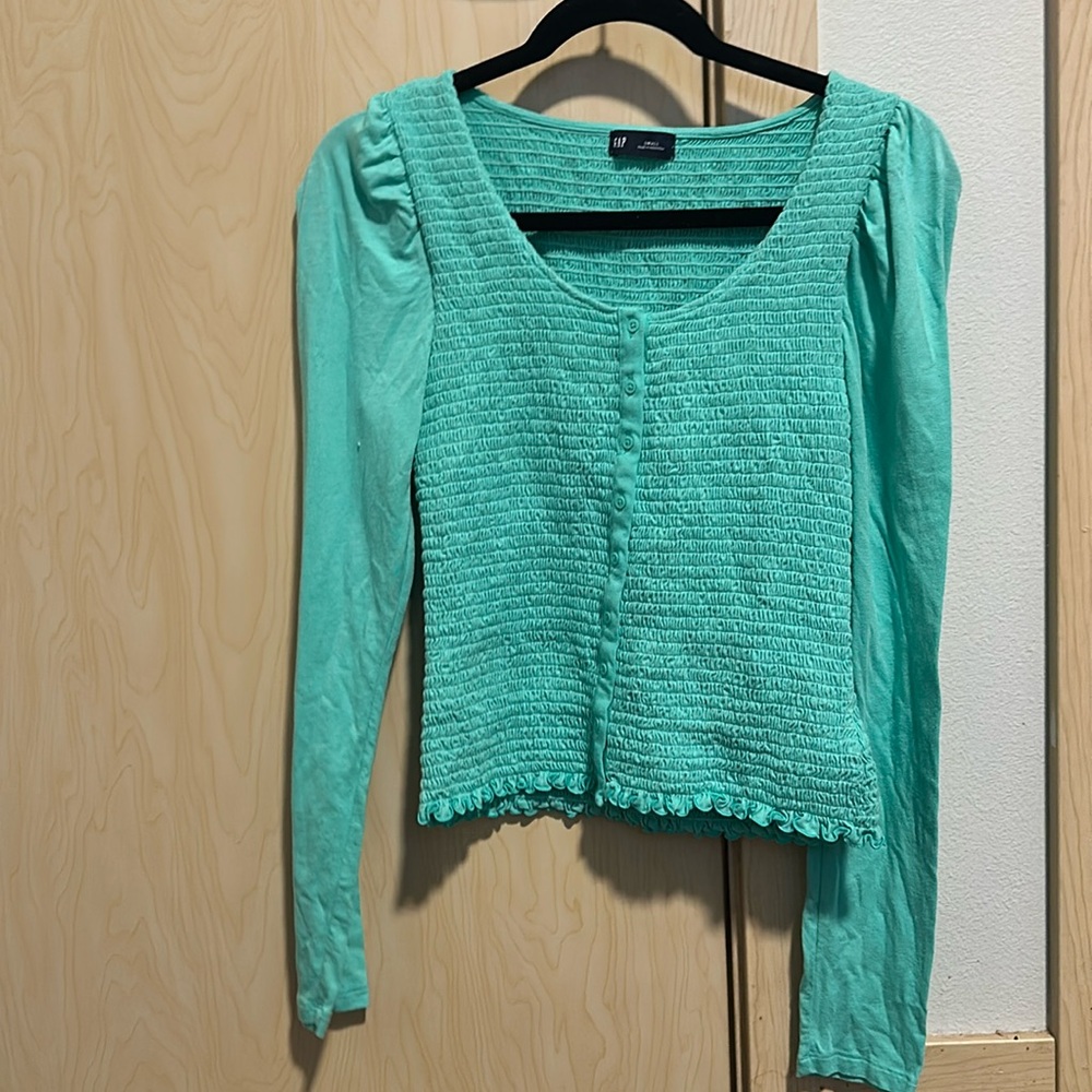 Gap green long sleeve